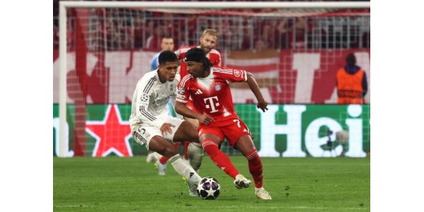 Serge Gnabry is diep bedroefd door de uitschakeling van FC Bayern München in de halve finale van de Champions League